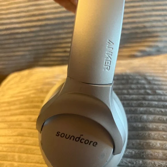 Anker Soudncore Life Q20  Active Noise Cancelling HeadP, Bluetooth Gray color - Picture 3 of 12